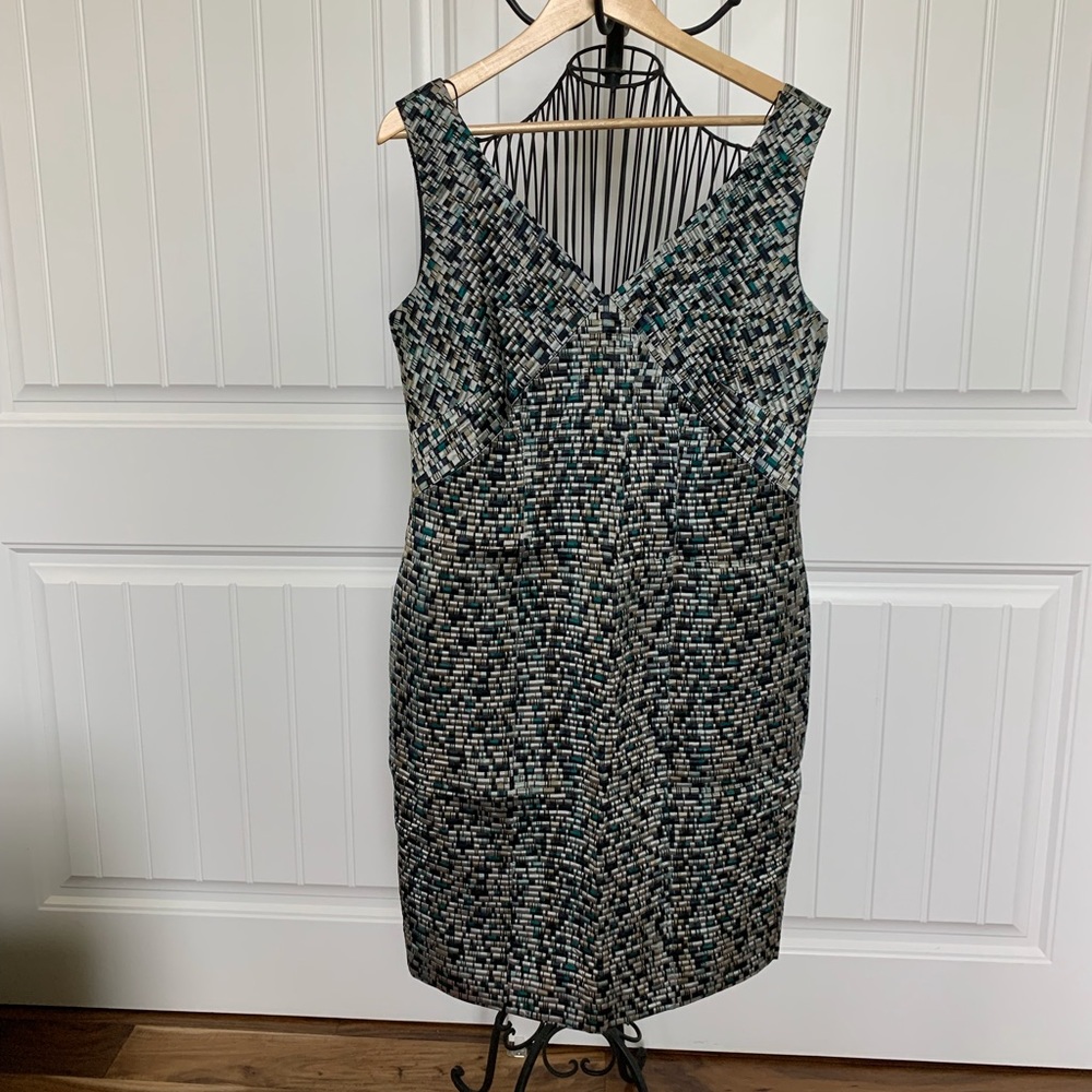 Hugo Boss V-Neck Multi Color Sleeveless Dress Sz10